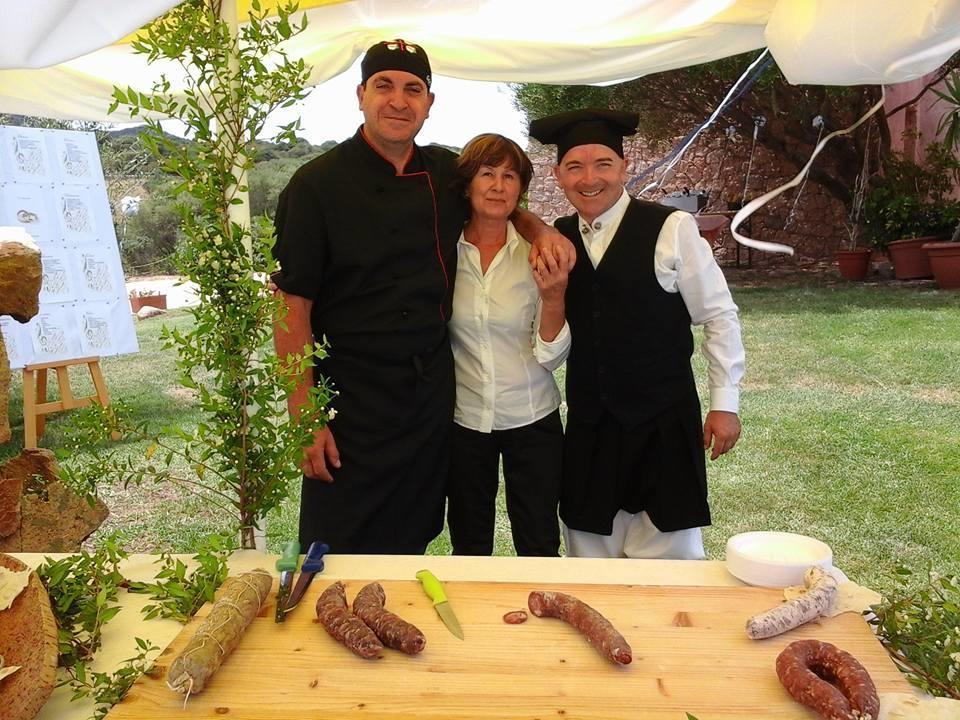 Hotel Ristorante La Tana Di Li Mazzoni Trinita d'Agultu e Vignola ภายนอก รูปภาพ