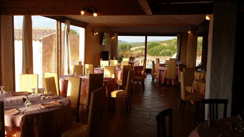 Hotel Ristorante La Tana Di Li Mazzoni Trinita d'Agultu e Vignola ห้อง รูปภาพ